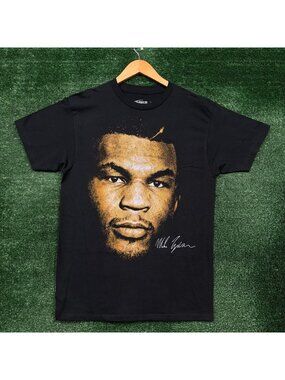 Mike Tyson Iron Mike Autograph Poster T-Shirt Size Medium
